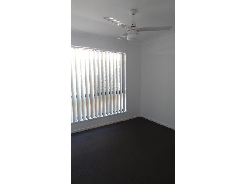 34 Newport Parade, Blacks Beach QLD 4740