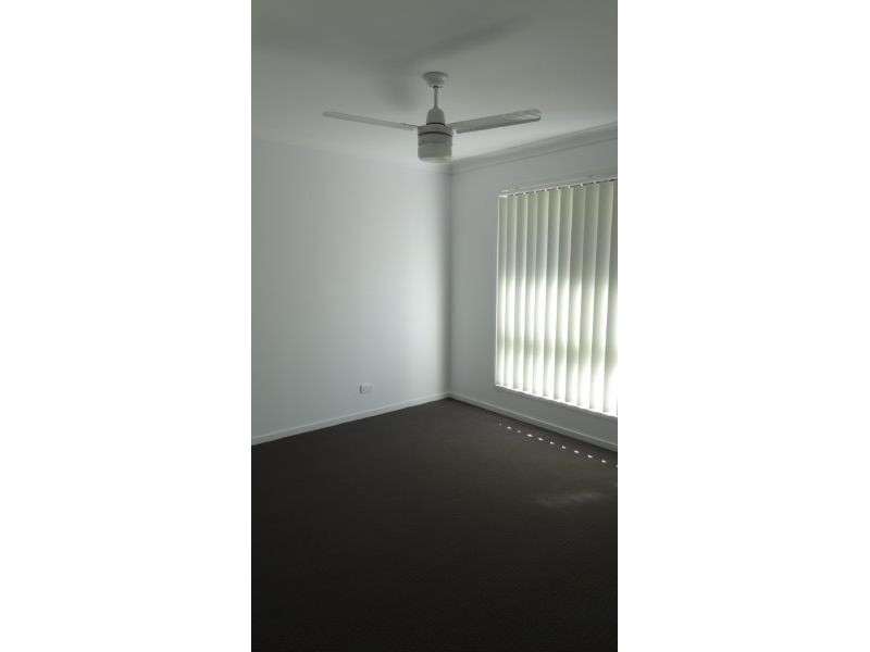 34 Newport Parade, Blacks Beach QLD 4740
