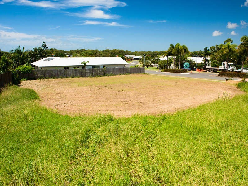 1 Seychelles, Shoal Point QLD 4750