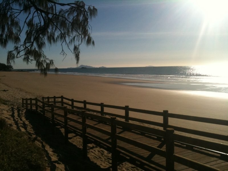 1 Seychelles, Shoal Point QLD 4750