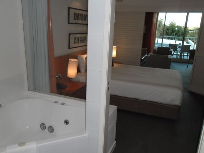 200/38 Mahogany Drive, Pelican Waters QLD 4551