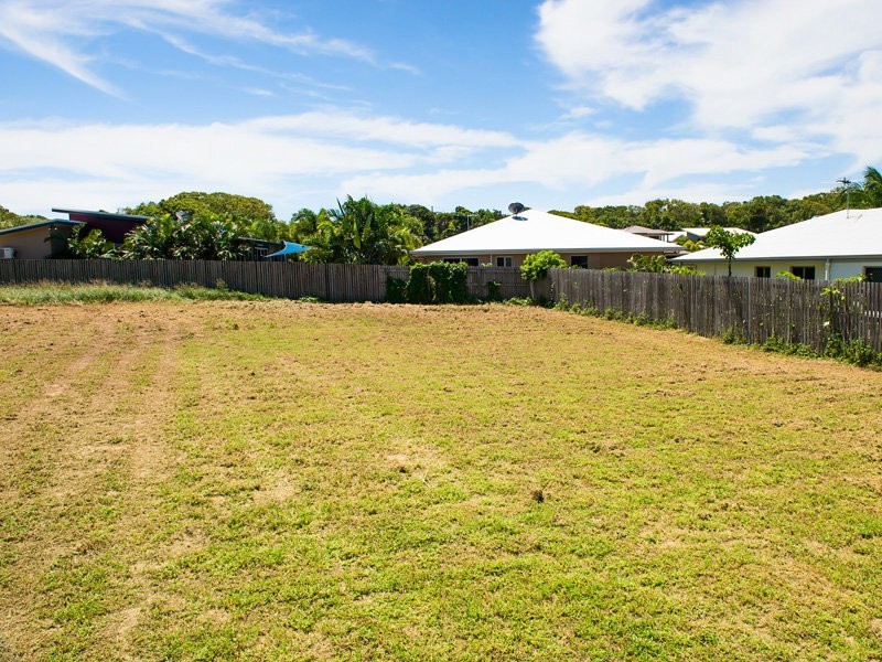 3 Seychelles Road, Shoal Point QLD 4750