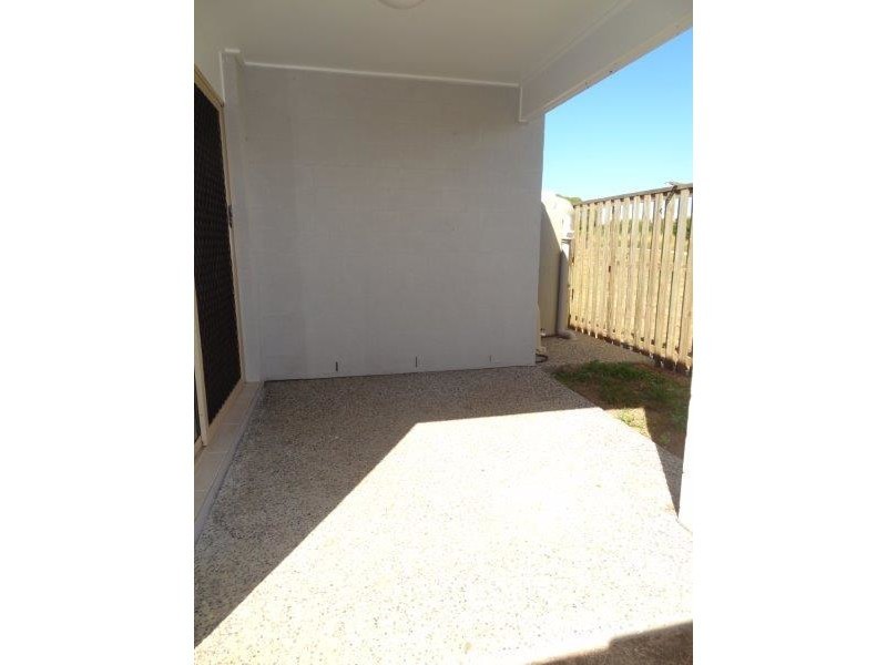 8 Warilla View, Blacks Beach QLD 4740