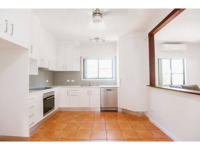 12 Waverley Street, Bucasia QLD 4750