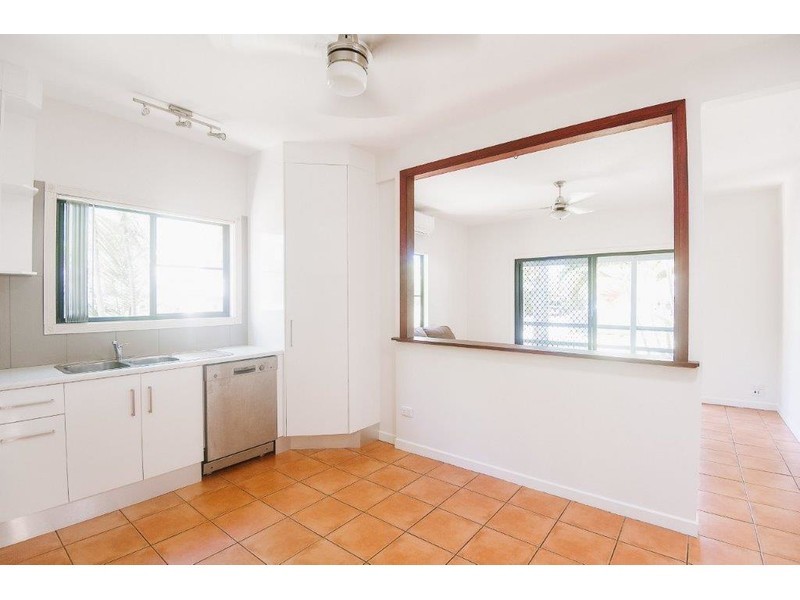 12 Waverley Street, Bucasia QLD 4750