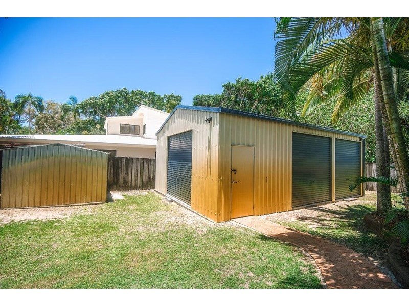 12 Waverley Street, Bucasia QLD 4750