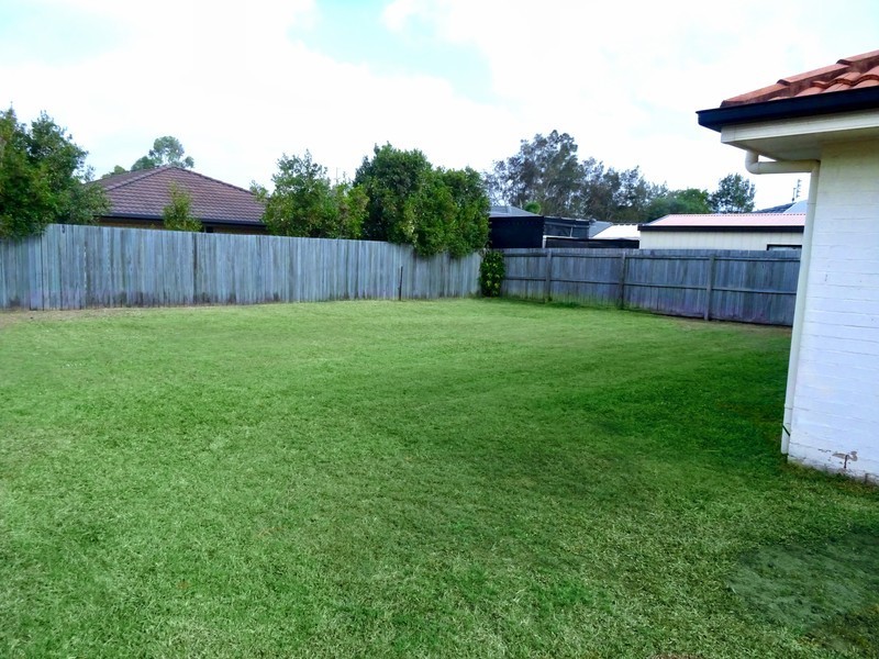 4 Bronte Court, Sippy Downs QLD 4556