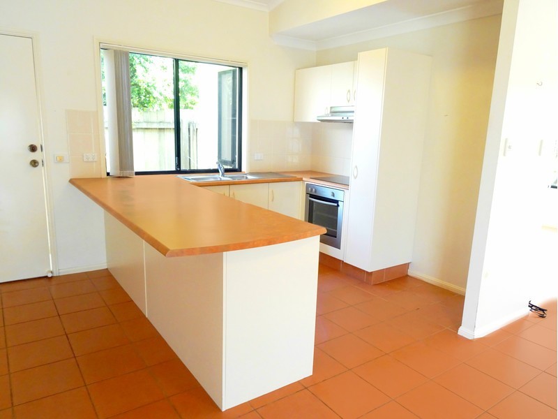 4 Bronte Court, Sippy Downs QLD 4556