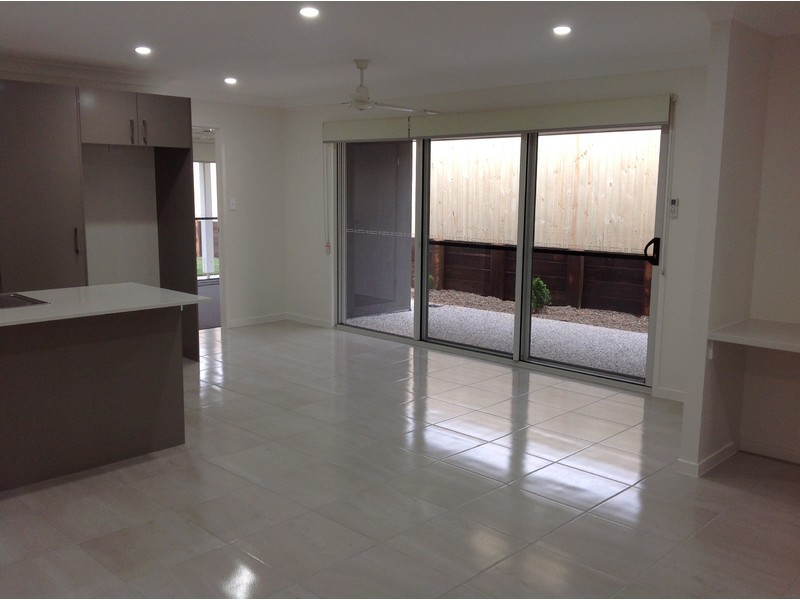 1/41 Poole Road, Glass House Mountains QLD 4518