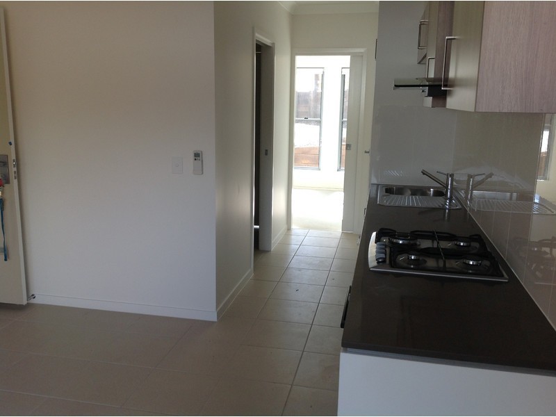 2/9 Lake View Place, Bli Bli QLD 4560