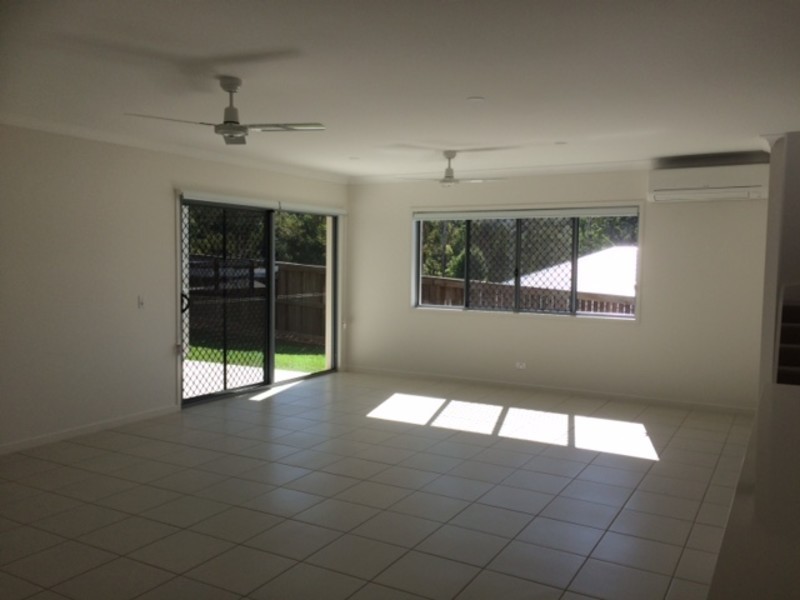 1/7 Lake View Place, Bli Bli QLD 4560