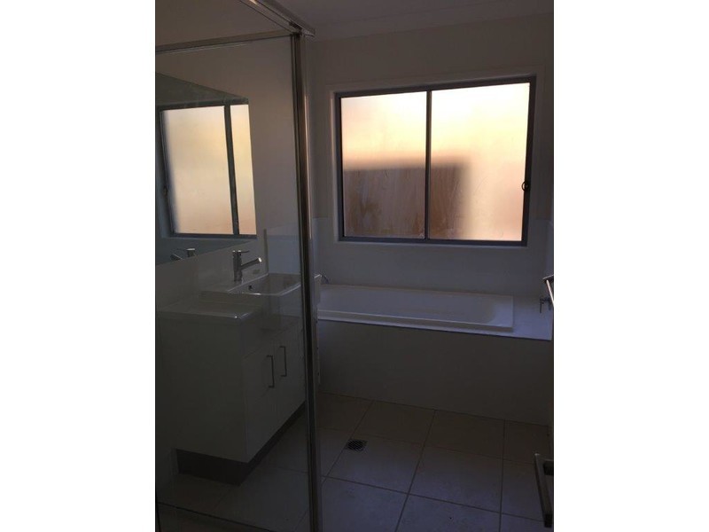 1/7 Lake View Place, Bli Bli QLD 4560
