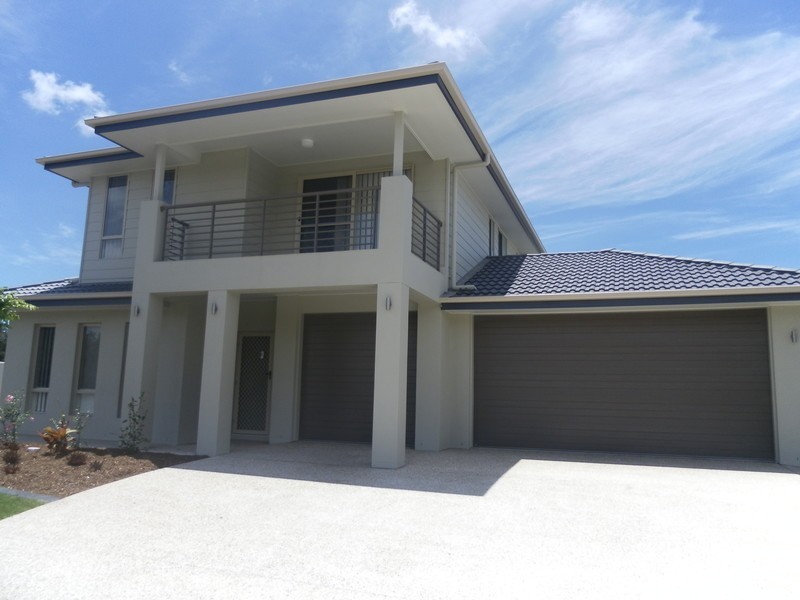 100 Tweddell Drive, Pelican Waters QLD 4551