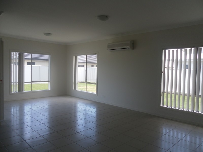 100 Tweddell Drive, Pelican Waters QLD 4551