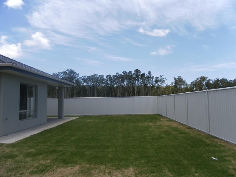 100 Tweddell Drive, Pelican Waters QLD 4551