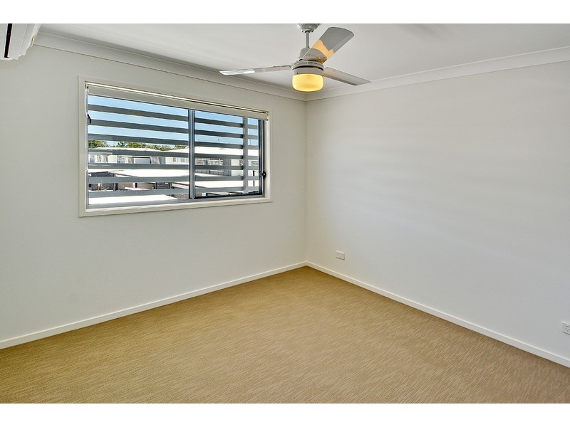 38/17 Greensboro Place, Little Mountain QLD 4551