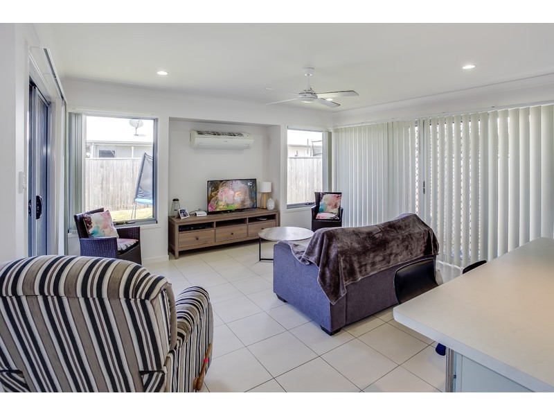 25 Shaw Street, Meridan Plains QLD 4551