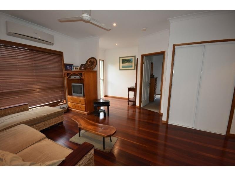 24 Viewland Drive, Mooloolah Valley QLD 4553