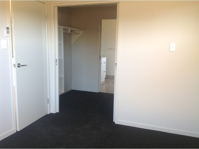 1/42 Featherwood Crescent, Beerwah QLD 4519