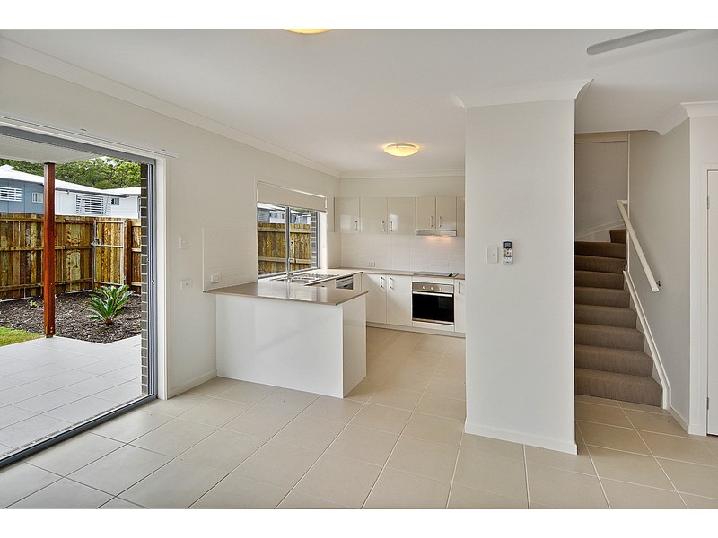 33/17 Greensboro Place, Little Mountain QLD 4551