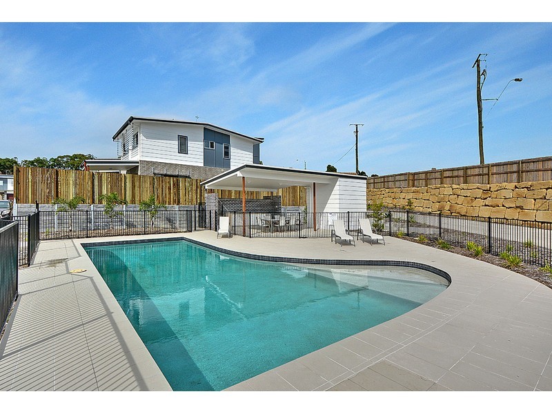 33/17 Greensboro Place, Little Mountain QLD 4551