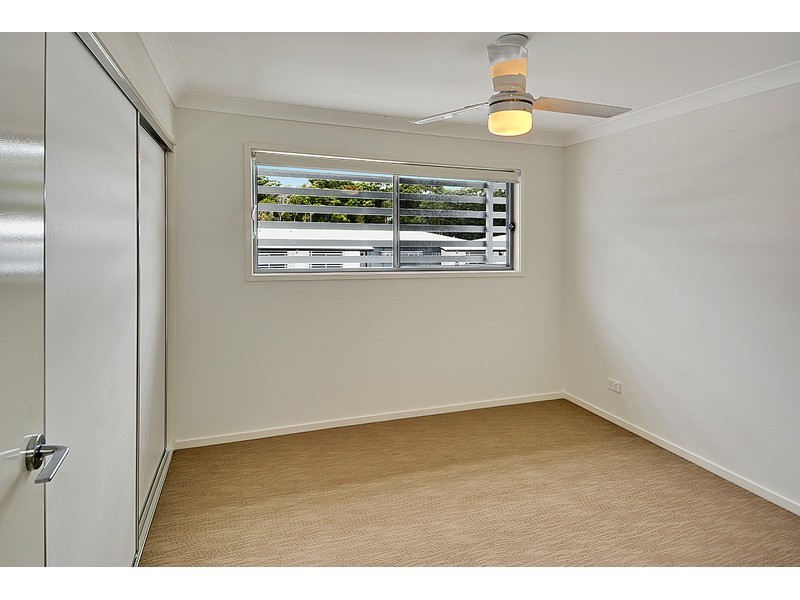 33/17 Greensboro Place, Little Mountain QLD 4551