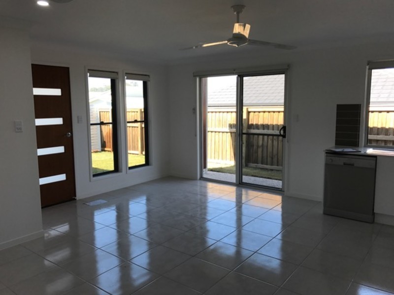 2/39 Grebe Crescent, Bli Bli QLD 4560