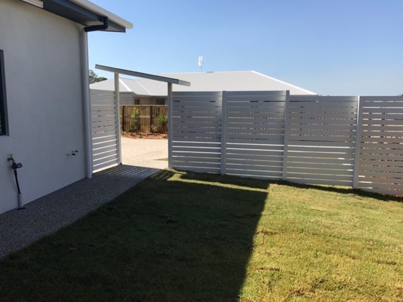 2/39 Grebe Crescent, Bli Bli QLD 4560