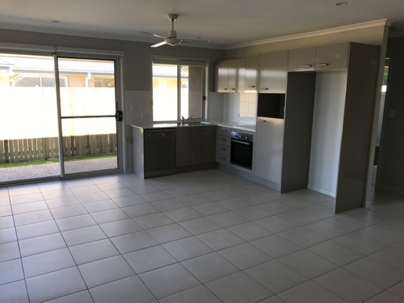 2/5 Ironwood Crescent, Beerwah QLD 4519