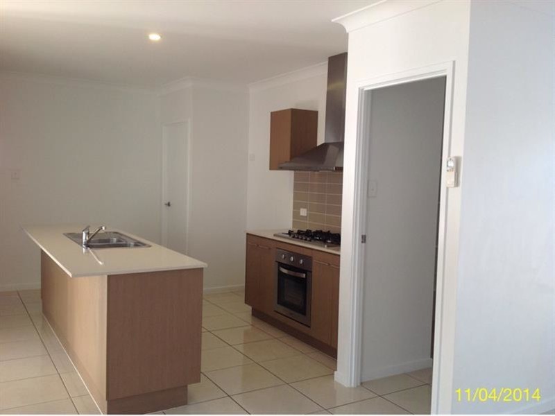 6 Wake Court, Birtinya QLD 4575