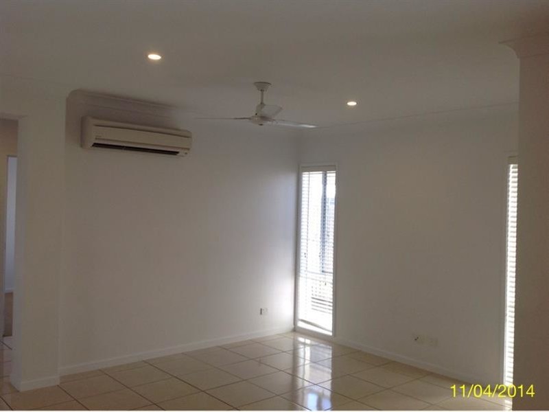 6 Wake Court, Birtinya QLD 4575