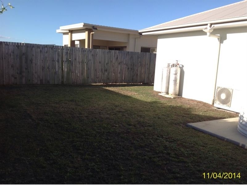 6 Wake Court, Birtinya QLD 4575