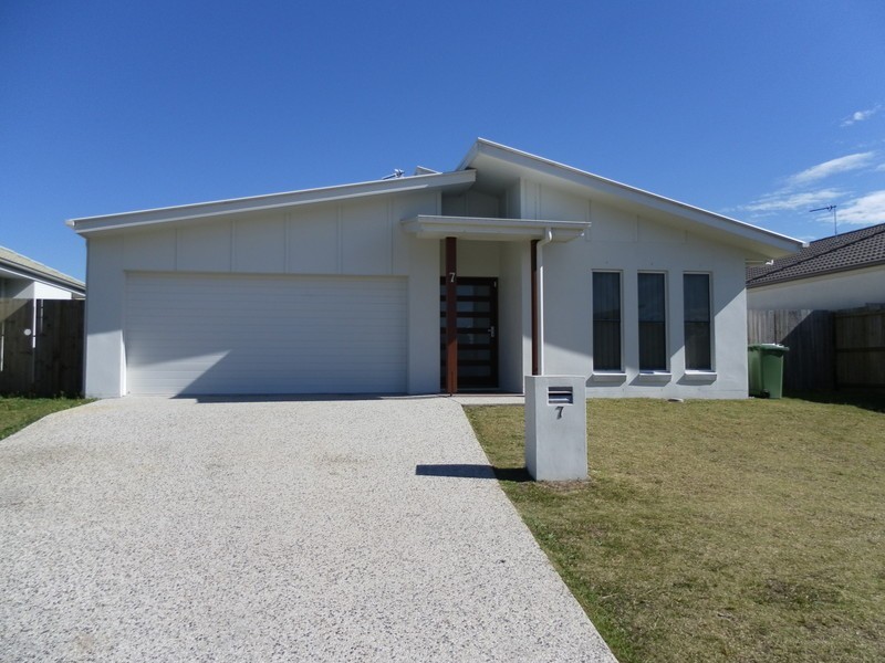 7 Rollins Street, Sippy Downs QLD 4556