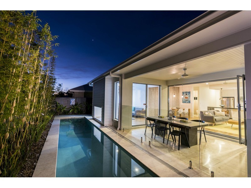 7 Radiata Close, Peregian Springs QLD 4573
