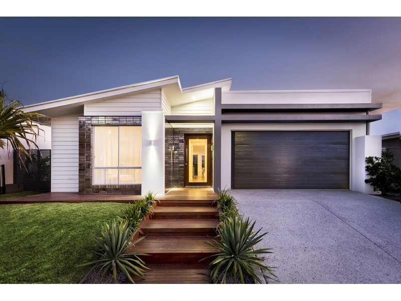 7 Radiata Close, Peregian Springs QLD 4573