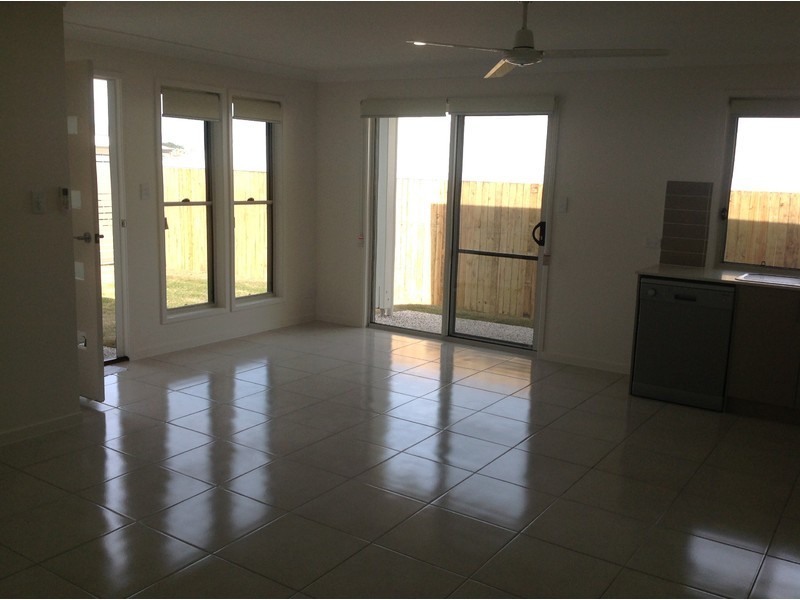 2/24 Woodswallow Crescent, Bli Bli QLD 4560