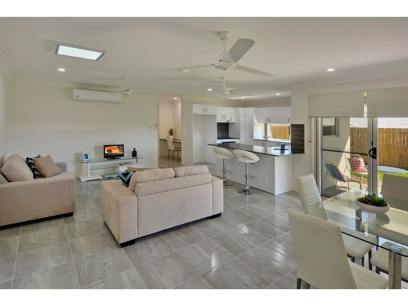 9a Perren Crescent, Bli Bli QLD 4560