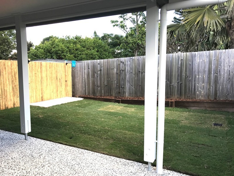 2/7 Rowley Close, Glass House Mountains QLD 4518