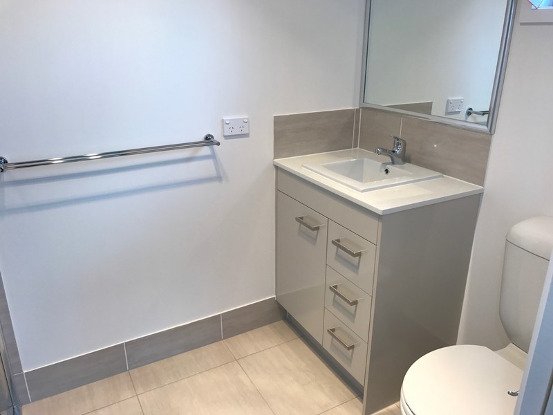 1/7 Rowley Close, Glass House Mountains QLD 4518