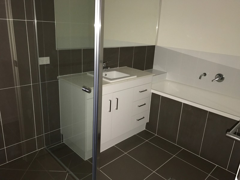 1/51 Poole Road, Glass House Mountains QLD 4518