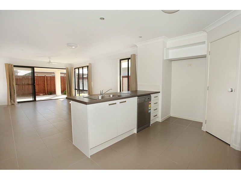 9 Barramundi Court, Mountain Creek QLD 4557