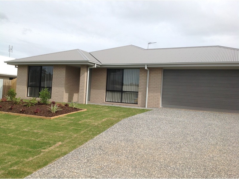 54 Clark Avenue, Glass House Mountains QLD 4518