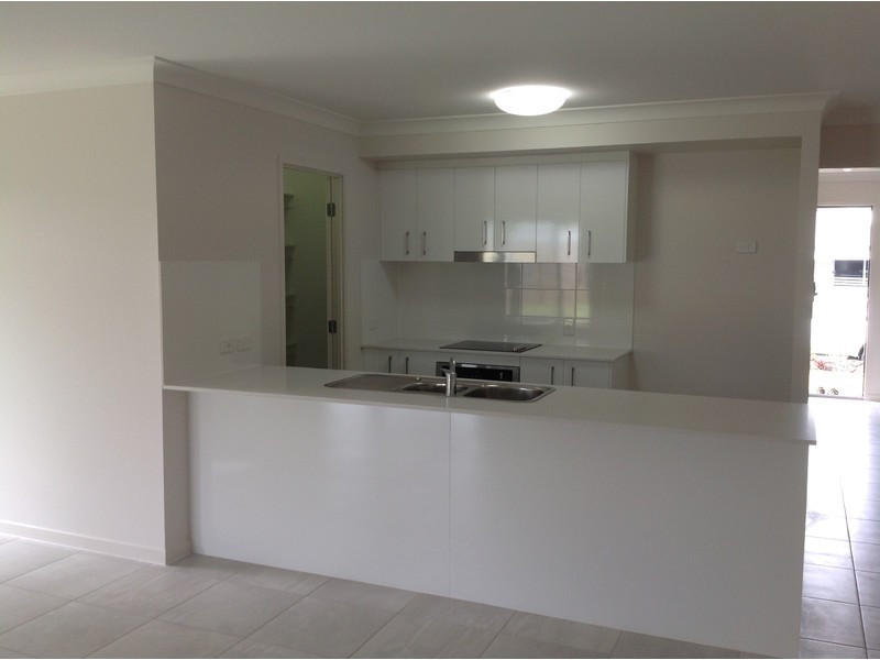 54 Clark Avenue, Glass House Mountains QLD 4518