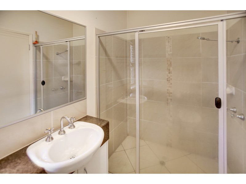 19 Irving Place, Sippy Downs QLD 4556