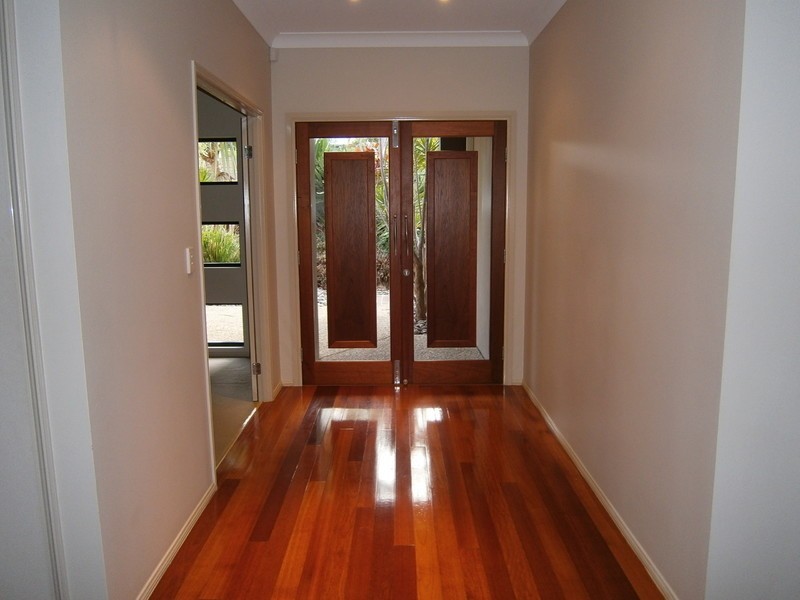 9 Peachester Close, Ormeau QLD 4208