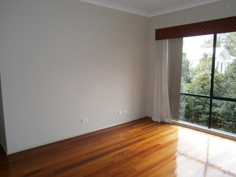 9 Peachester Close, Ormeau QLD 4208