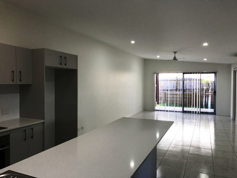 2/54 Wilderness Circuit, Little Mountain QLD 4551