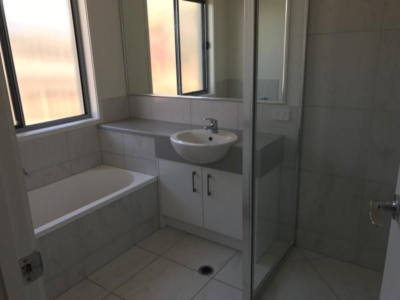 2/54 Wilderness Circuit, Little Mountain QLD 4551