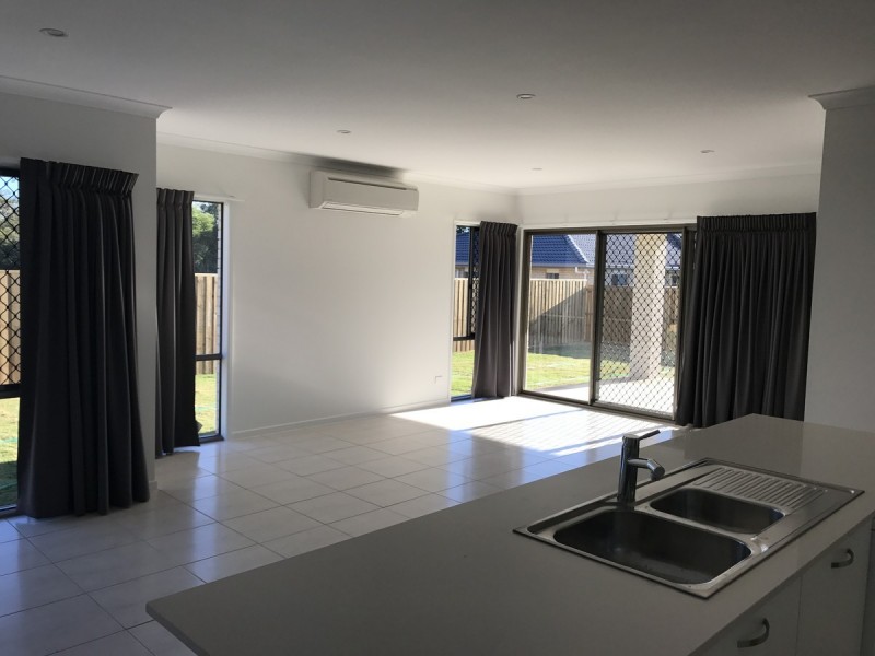 39 Poole Road, Glass House Mountains QLD 4518