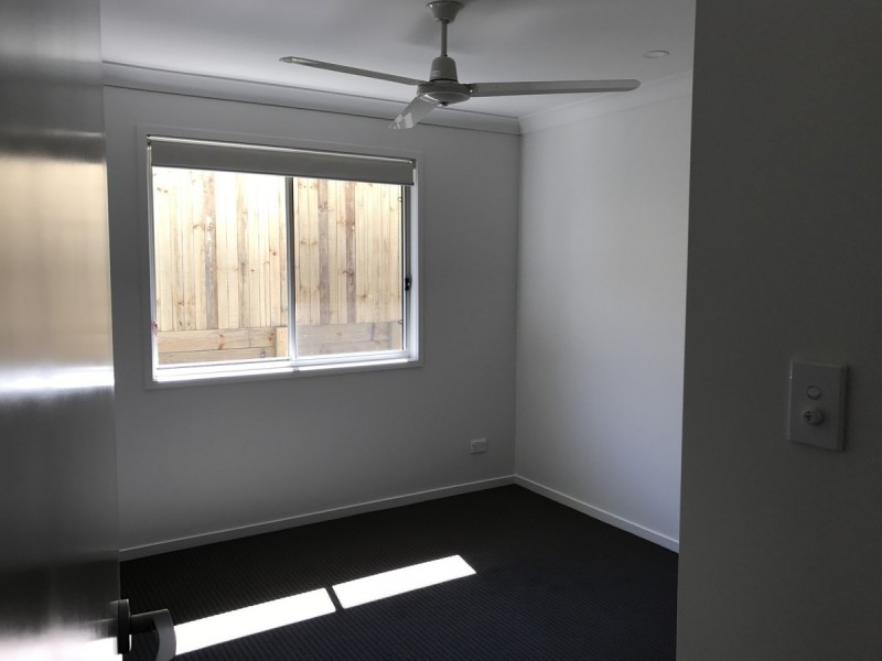 2/40 Tramline Rise, Burnside QLD 4560
